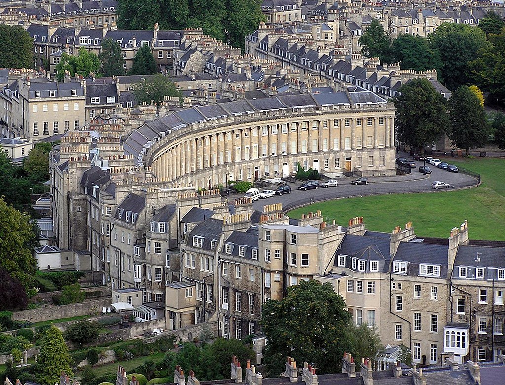 Royal Crescent in Bath city centre