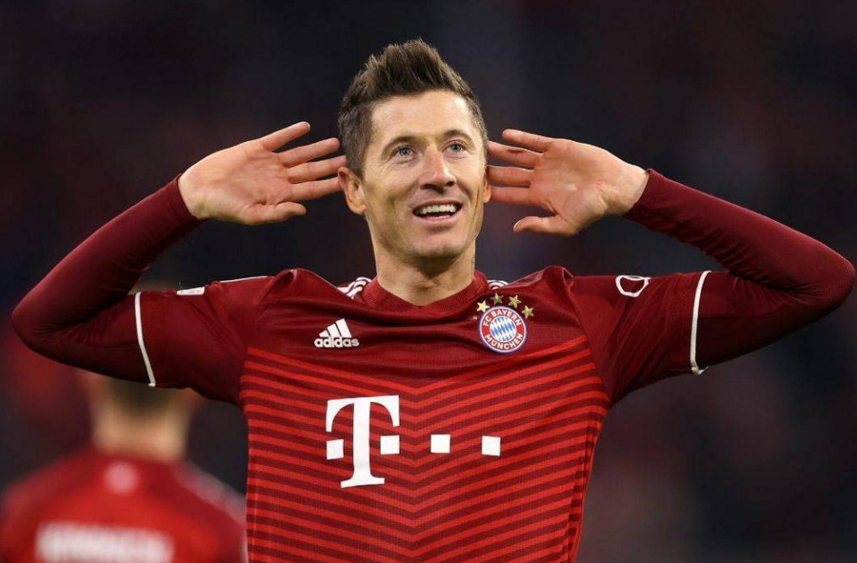 Best football player Robert Lewandowski