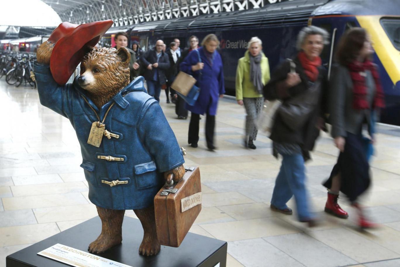 london tour: paddington bear