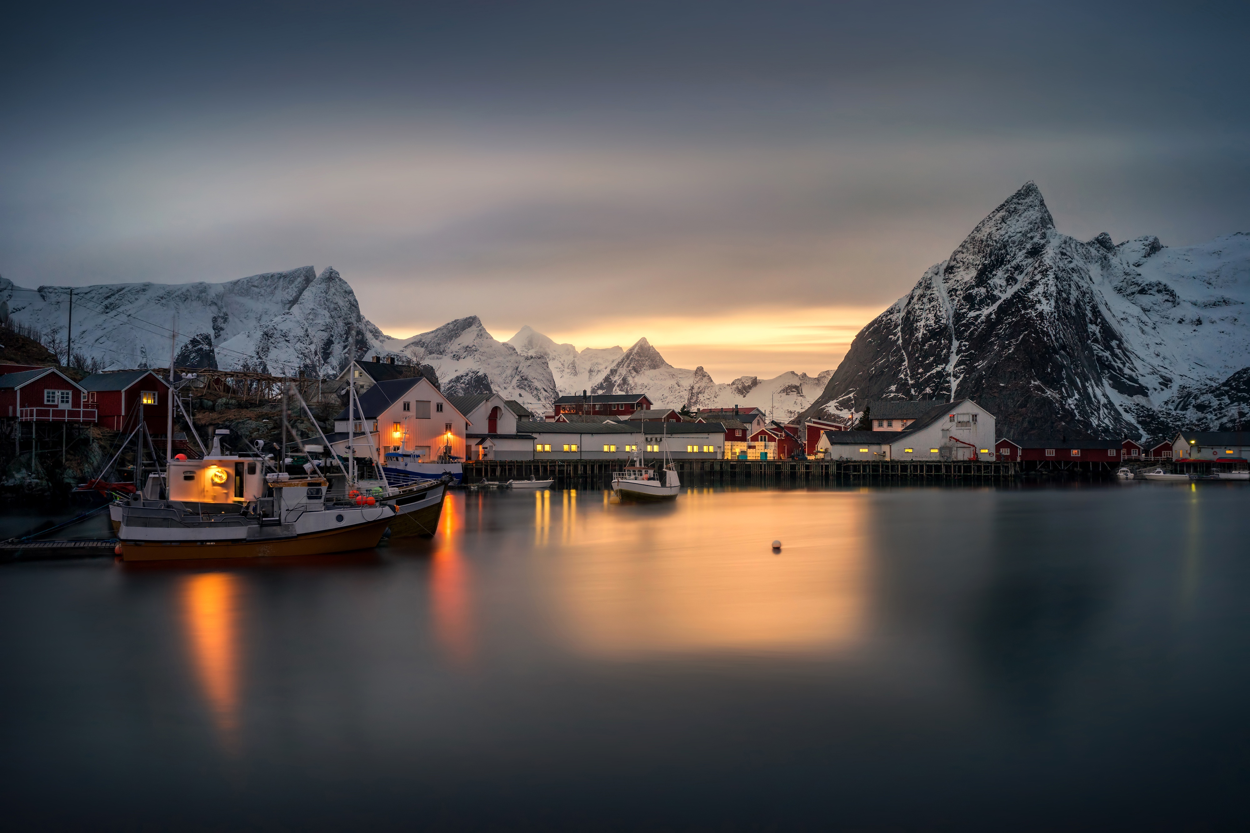 hamnoy-villag-norway