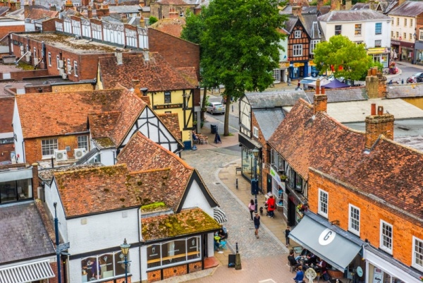 best places to live near london: Hitchin