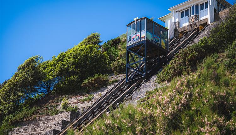 fun things to do in bournemouth: cliff lifts