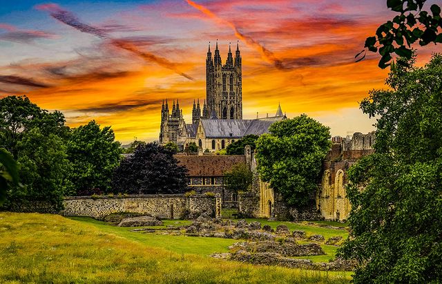 Cost of Living in Canterbury for Students: Detailed Guide - uhomes