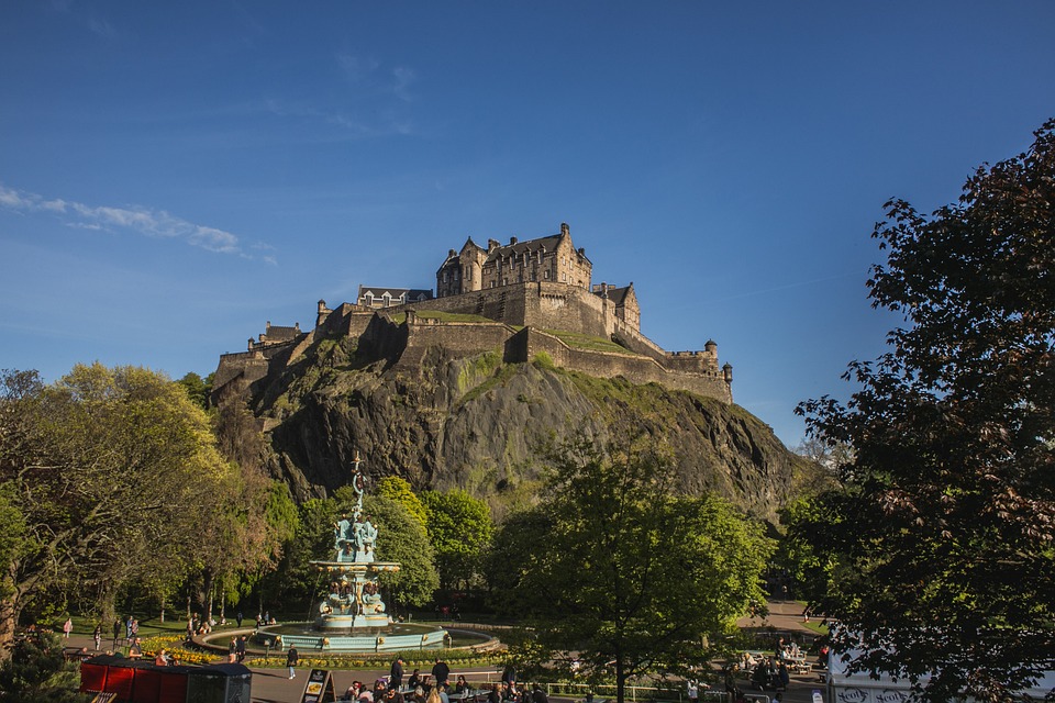 edinburgh-castle