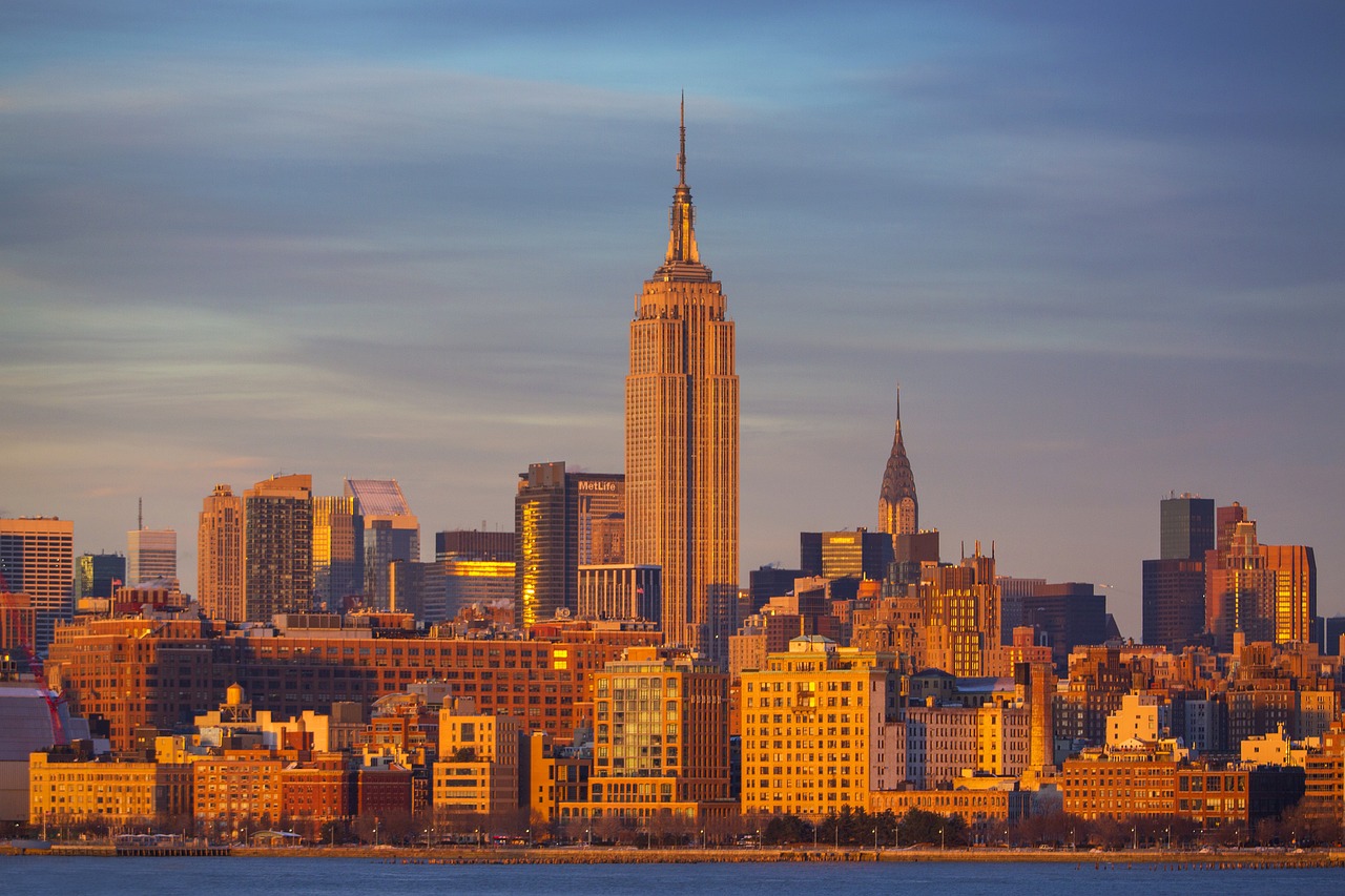 empire state building as culture in NYC vs Chicago