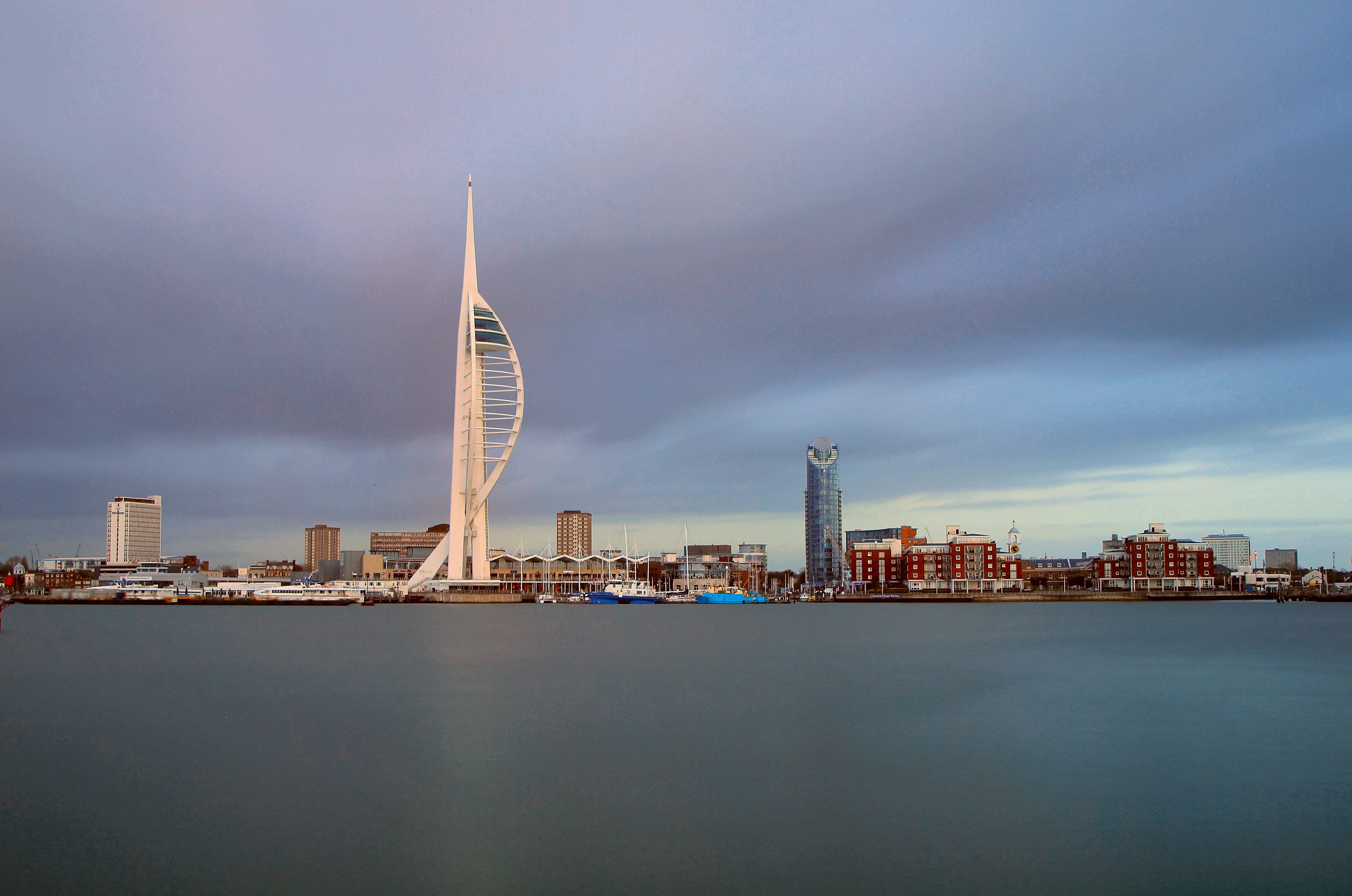 spinnaker tower in portsmouth