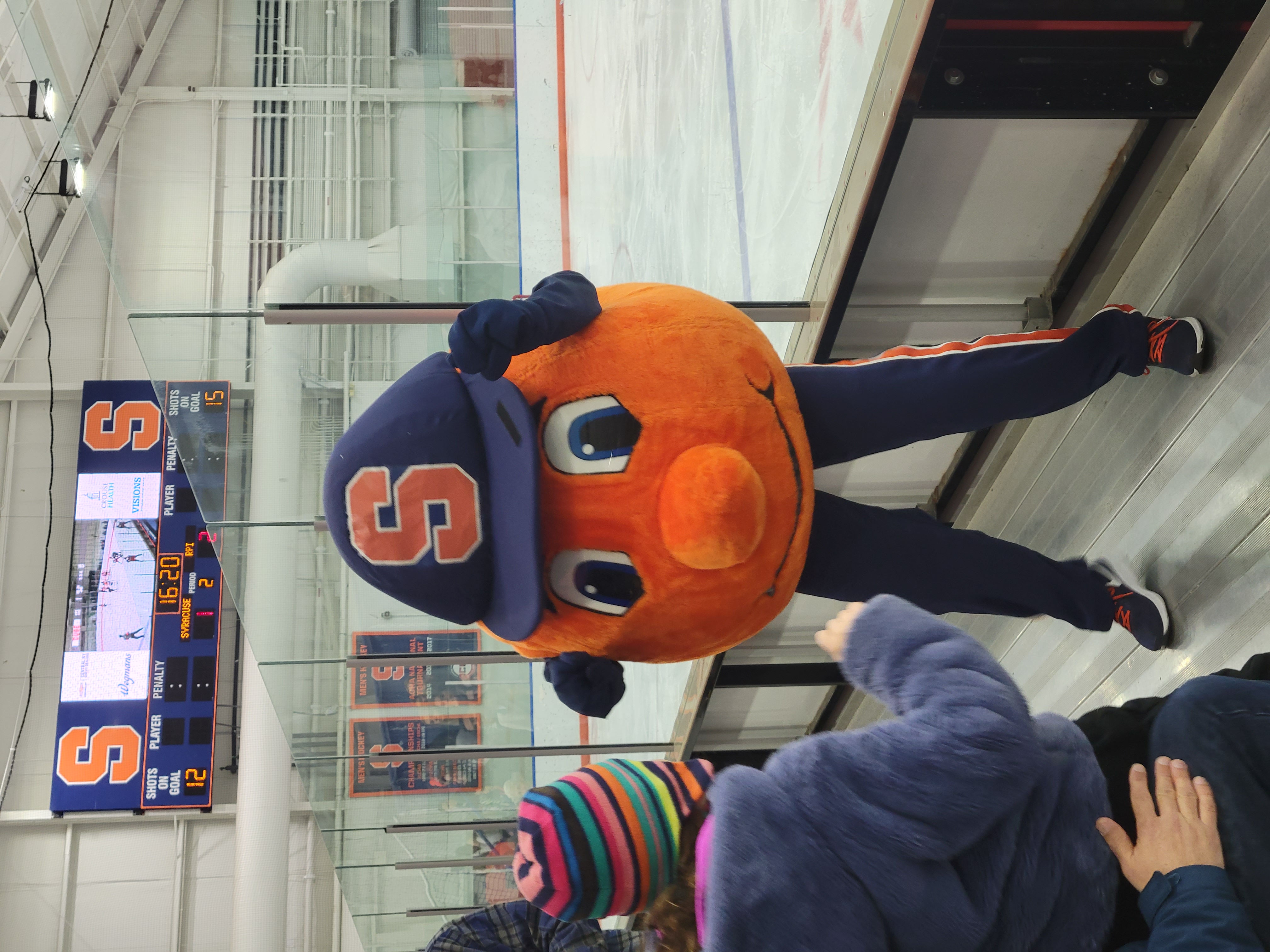 syracuse-university-otto-the-orange