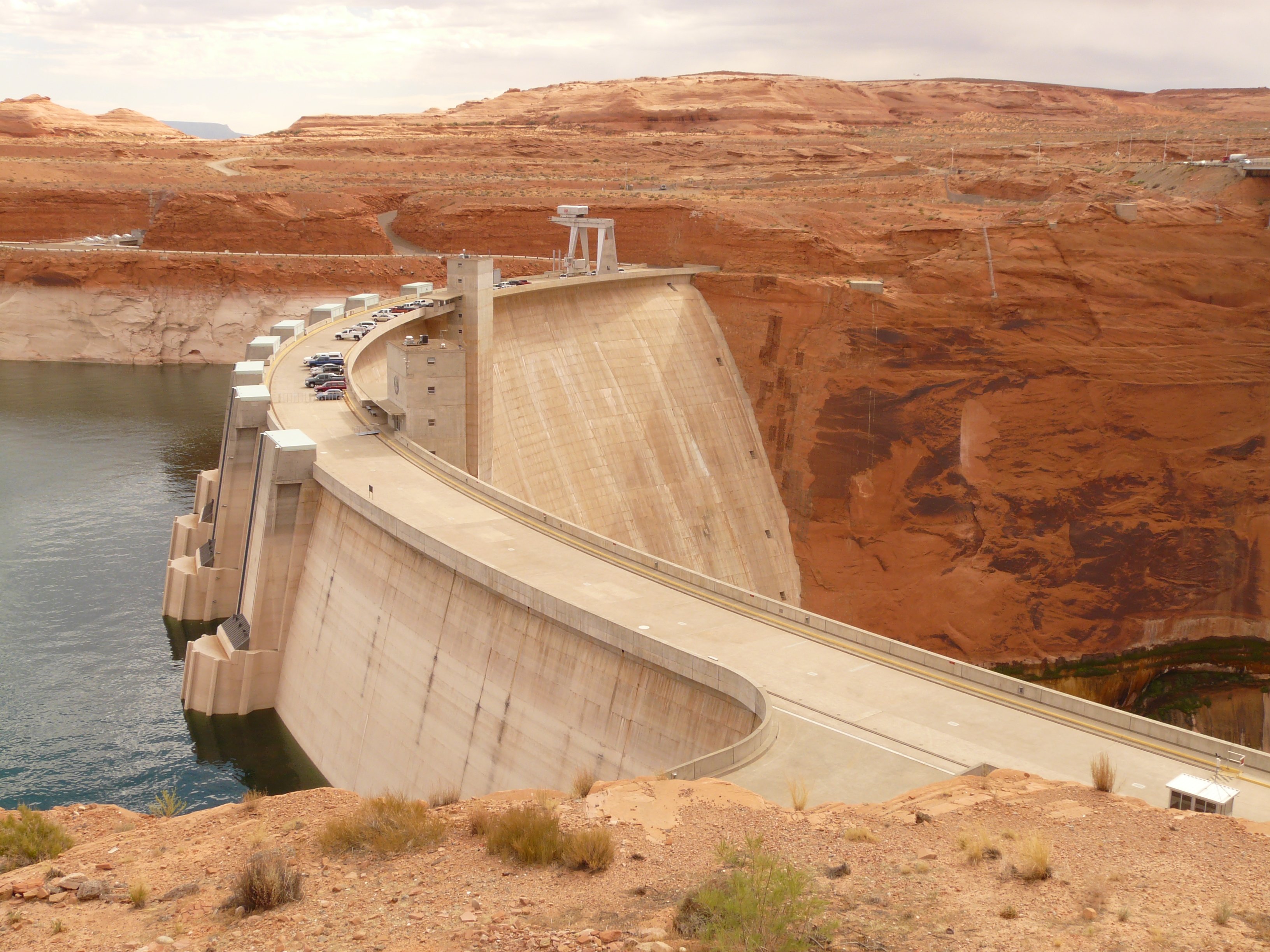 glen-canyon-dam