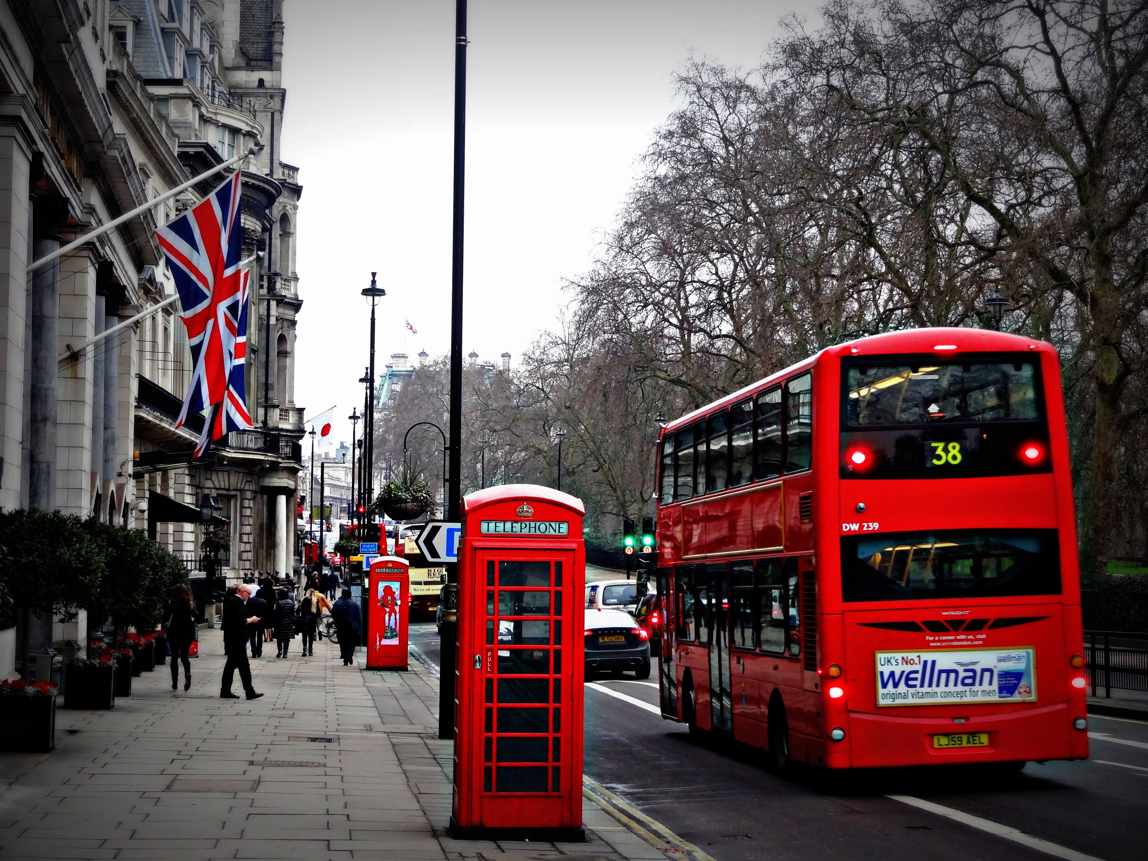 london-street-bus