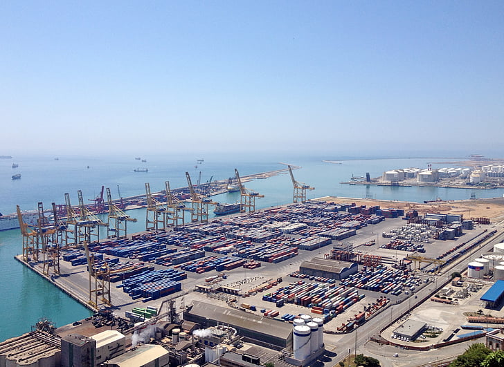 barcelona-port-freight-harbor