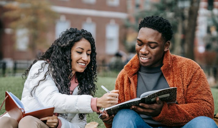 students-discussing-in-best-non-ivy-colleges