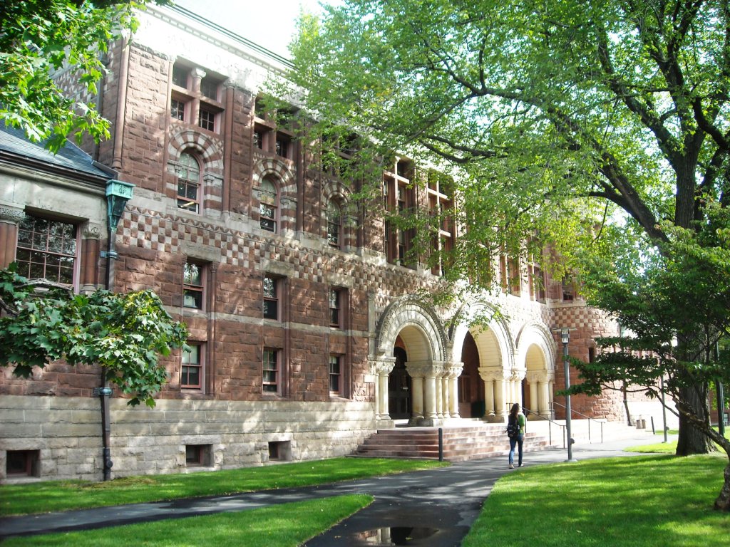 Harvard_University_campus