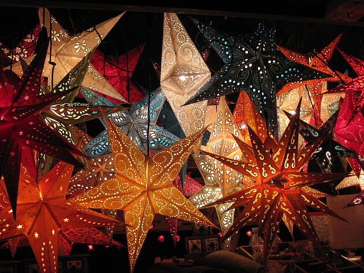 star-christmas-market-light