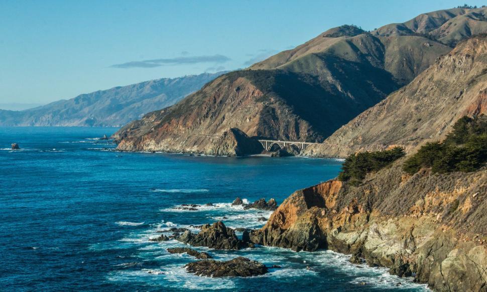 coastline-view-of-big-sur-california