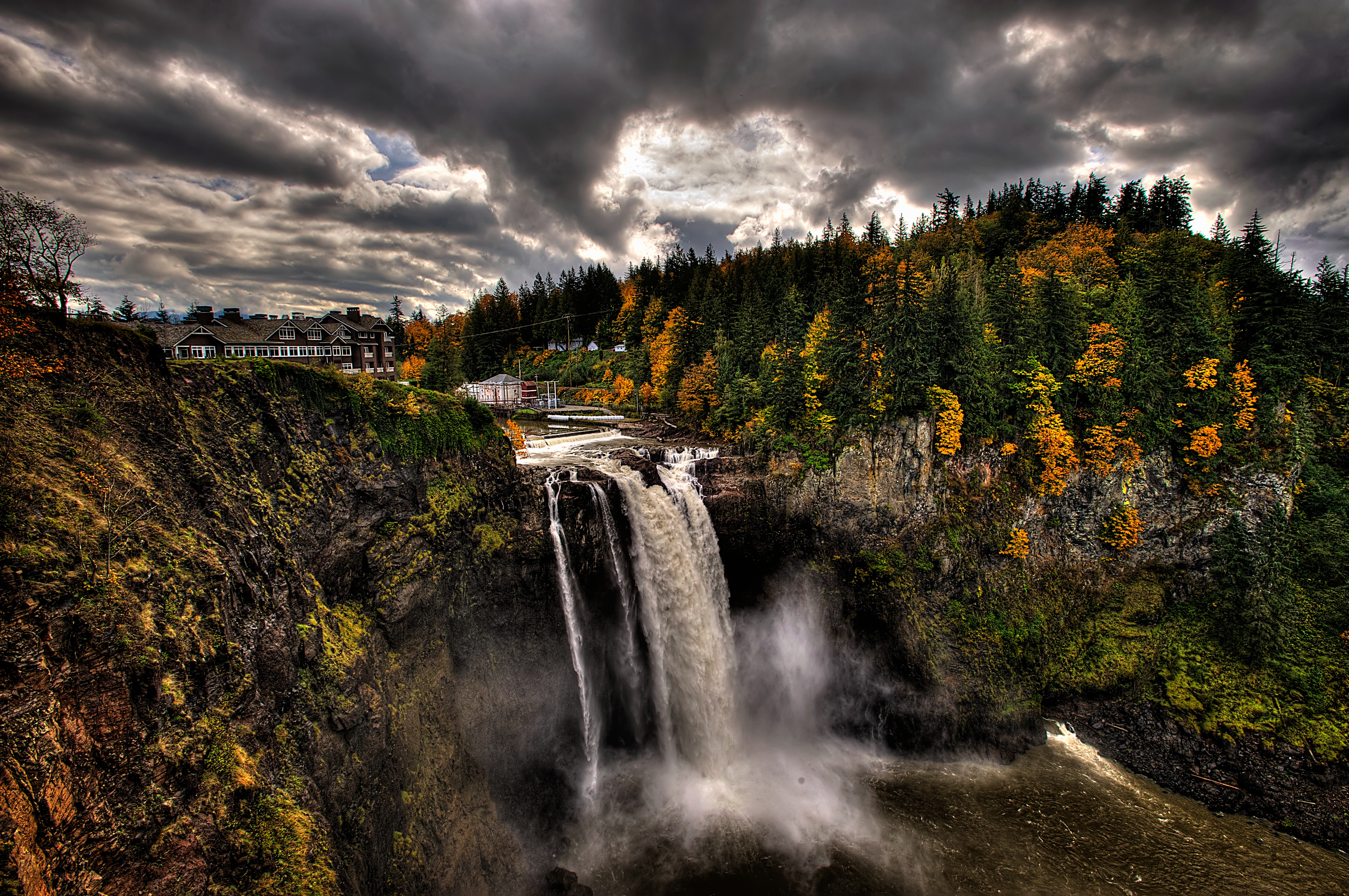 Snoqualmie Falls