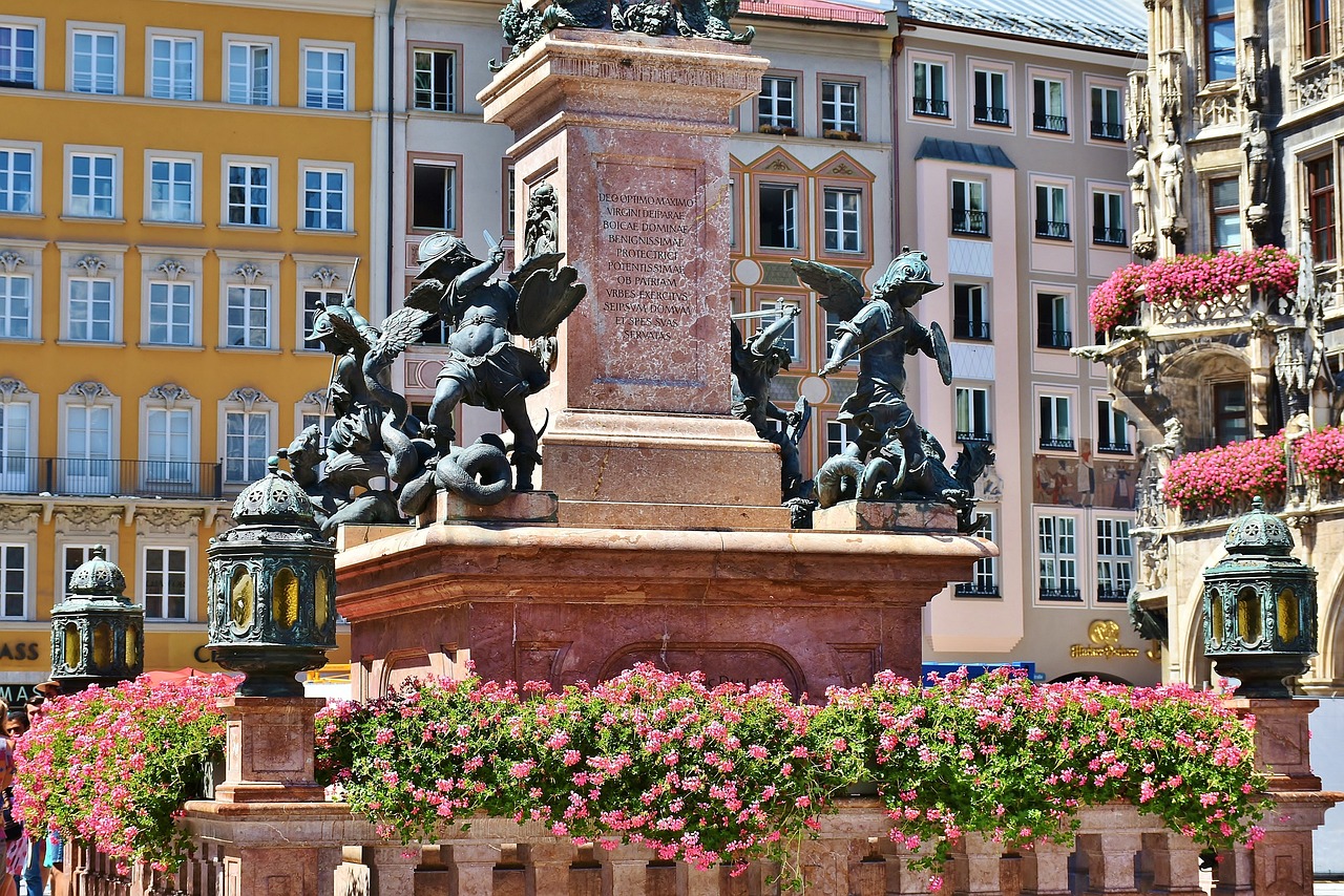 things to do in Munich Marienplatz