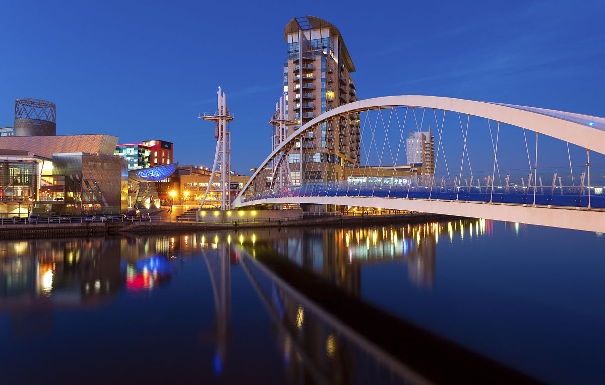 salford night