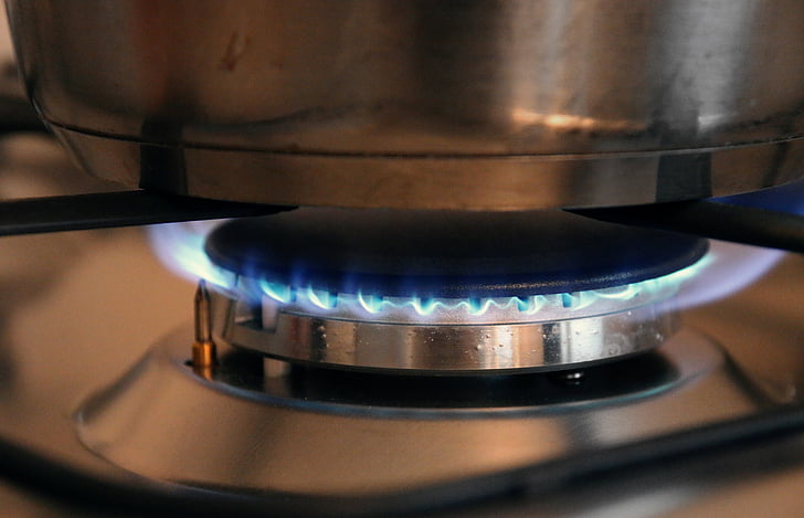 gas flame stove