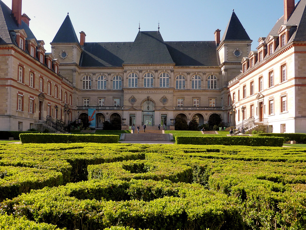 universitaire_de_Paris