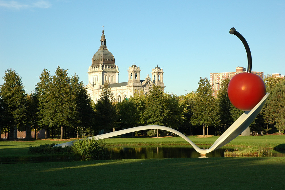 Minneapolis Sculpture Garden things to do in mn