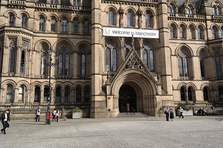 manchester-albert-square