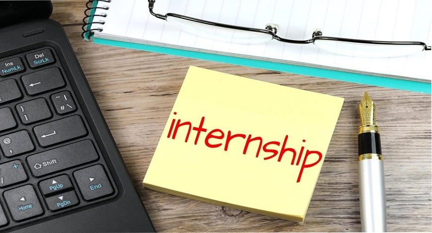 what is an internship