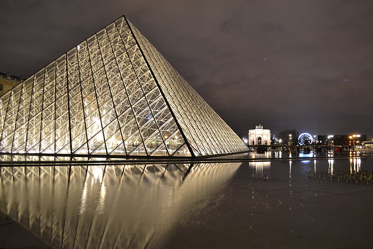 paris-night-louvre-pyramid