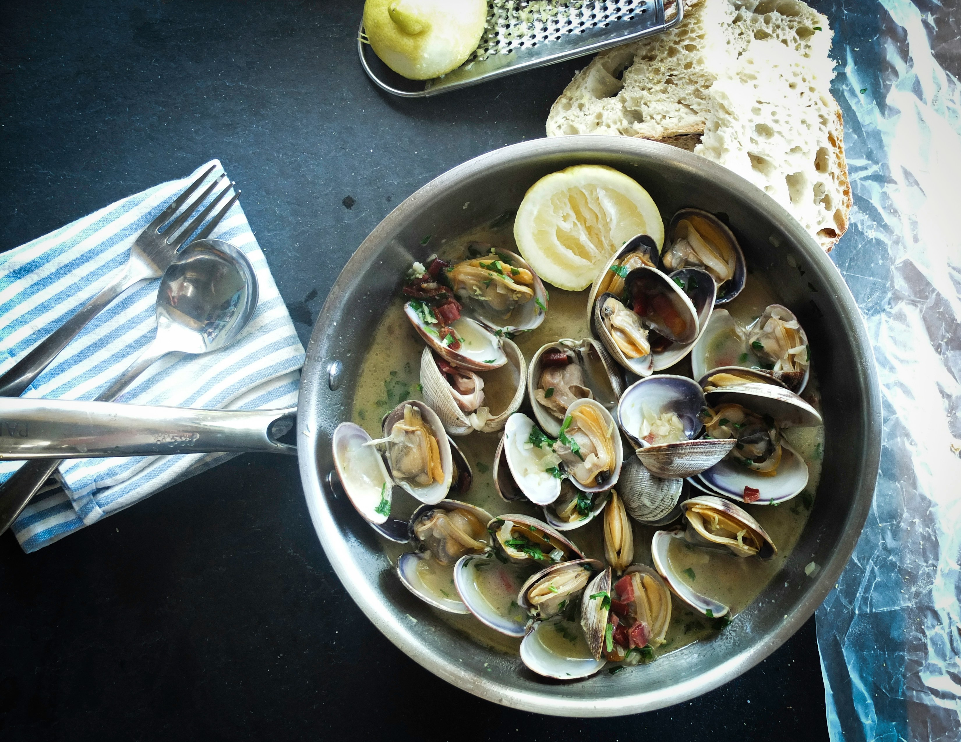 a bowl filled with scallops