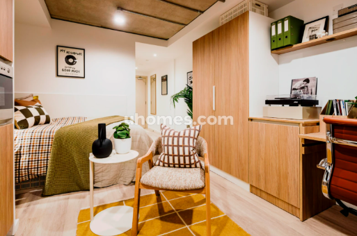 can-non-student-live-in student-housing living room