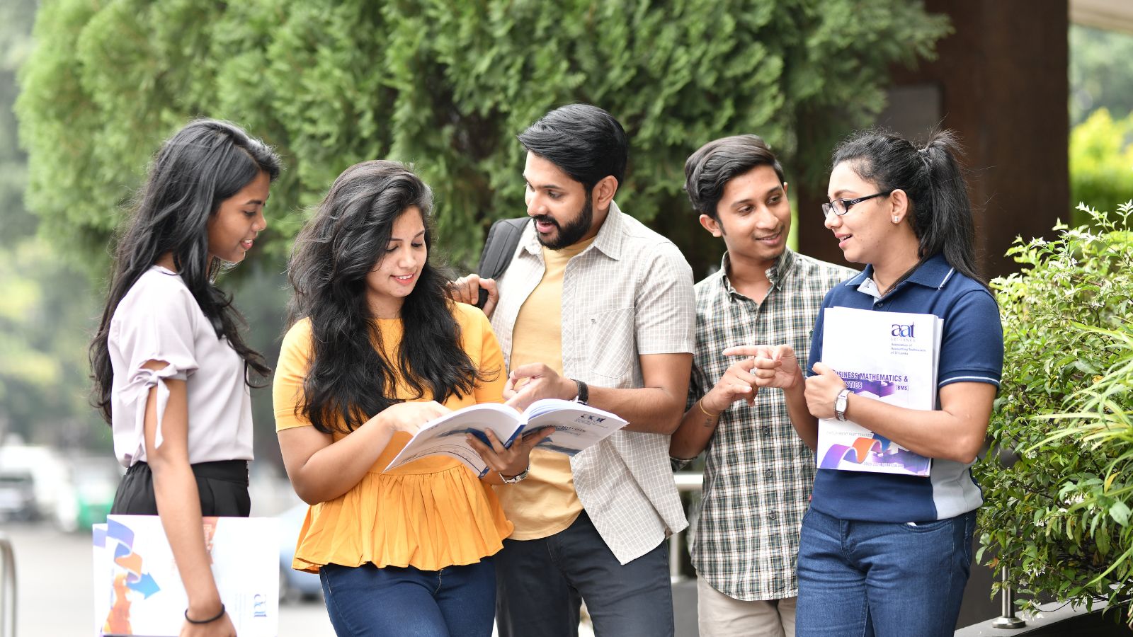 indian-students-study-abroad