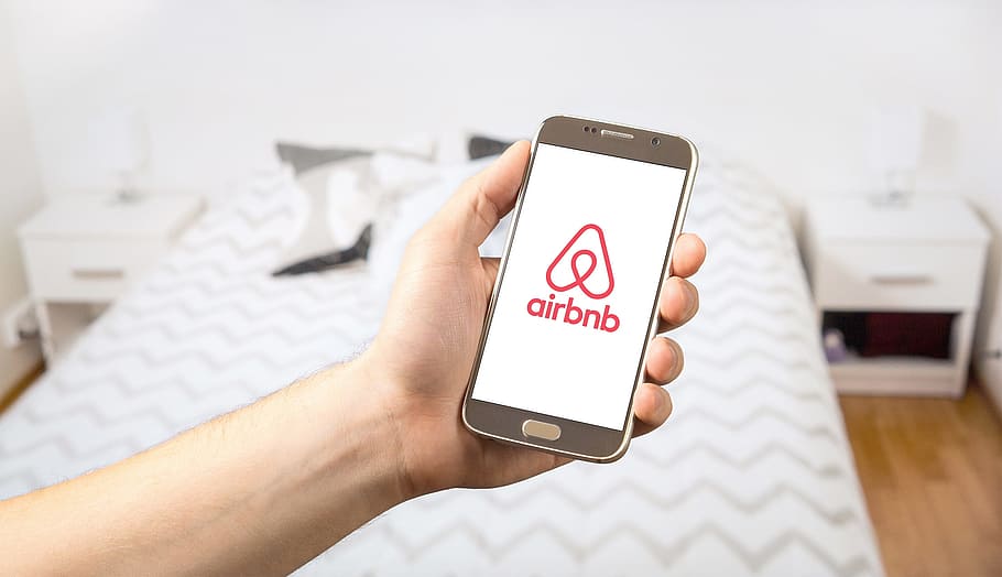 airbnb-logo