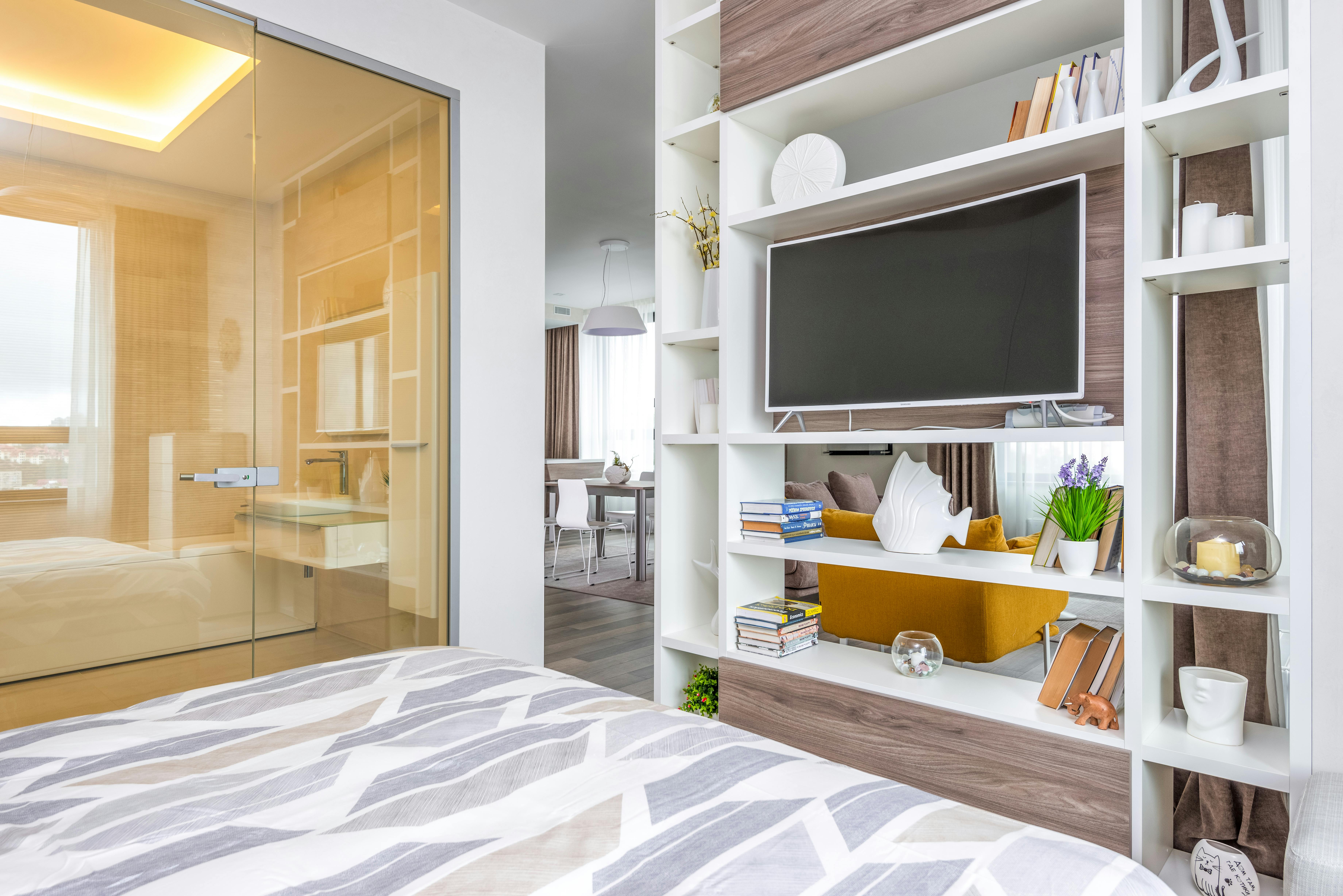 shelf as devider, apartment layout