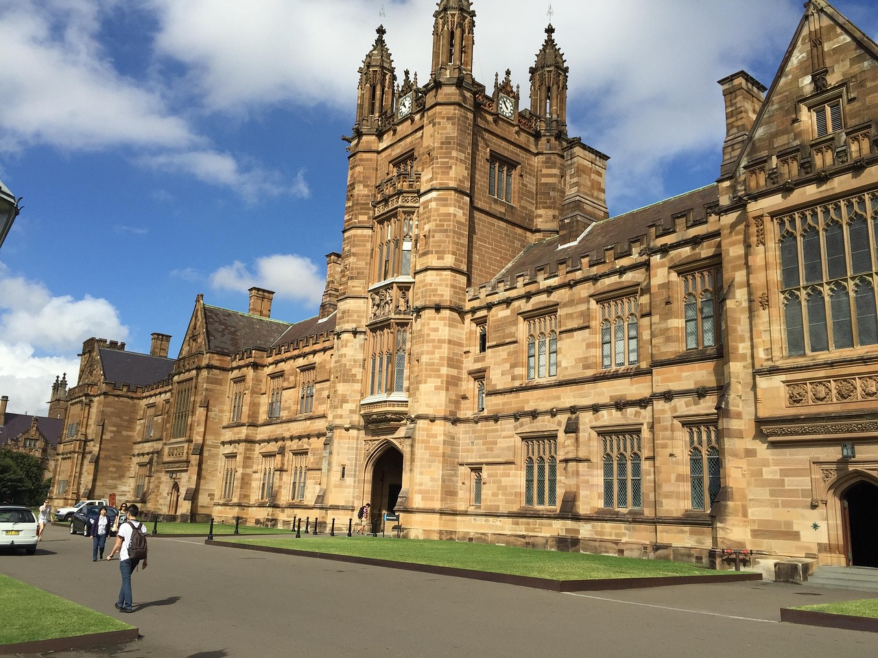 melbourne or sydney