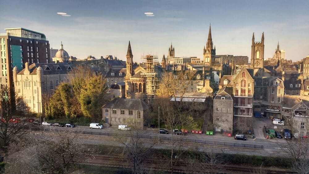 Thuê Nhà Aberdeen: Hướng Dẫn Chi Tiết 2026